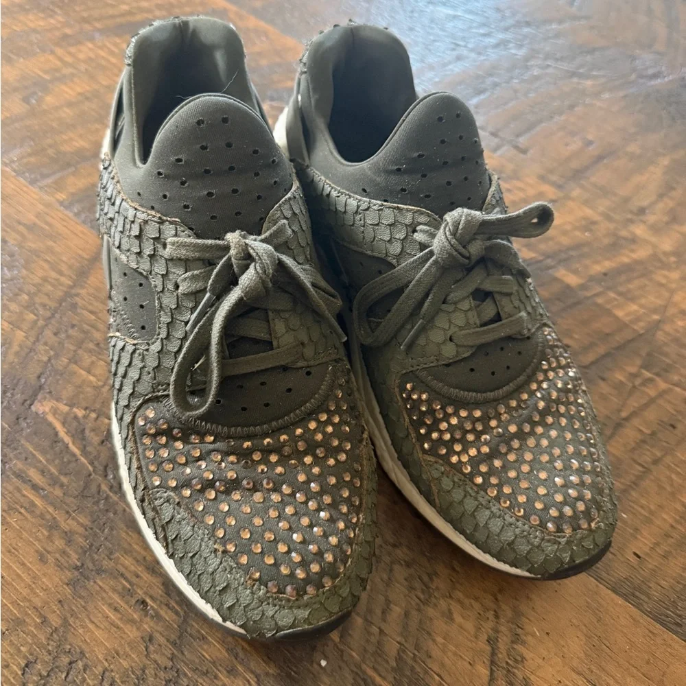 ASH Footwear Stylish Green Women’s Sneakers Shoes in Army Green with Crystals 38 - Picture 2 of 8
